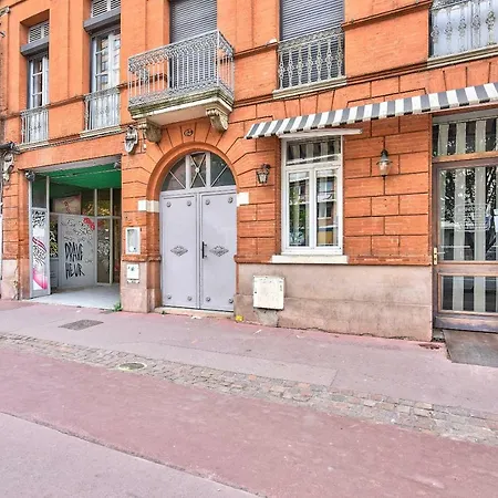 Functional And Central Studio For 2 People! *